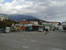 Mountains in Yalta, this is really a pretty place in the Ukraine.  We really liked getting this area added to the Donetsk mission
David  McQueen
11 Nov 2004