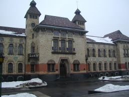 Poltava building
David  McQueen
12 Nov 2004
