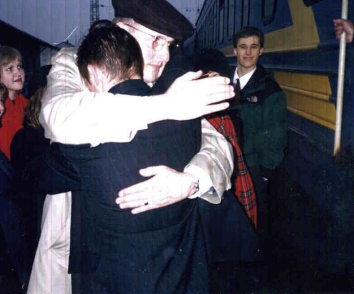Farewell
David  McQueen
04 May 2005