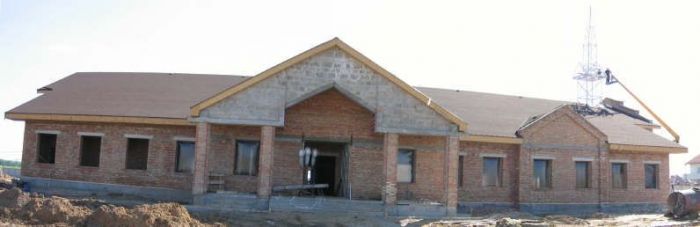 This is the side view of the Kiev Chapel.  In 2004, President Monzhos said this would be the 1st of 3 buildings to be built on the site.
James  Clarkson
23 May 2005