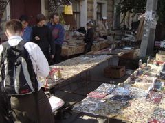 Buying soviet pins in Kharkov
Samuel Baugh Hislop
12 Mar 2006