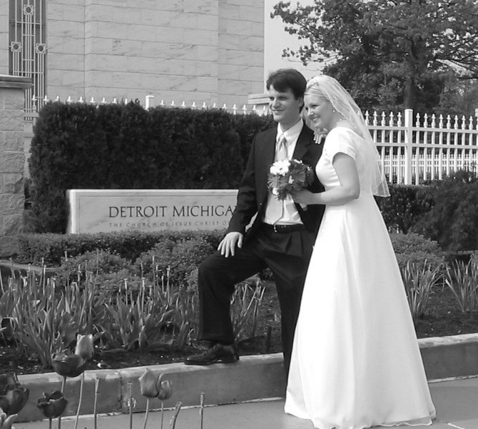 Aaron and Sarah Adams (Daniels)
Sarah  Adams
09 Nov 2004