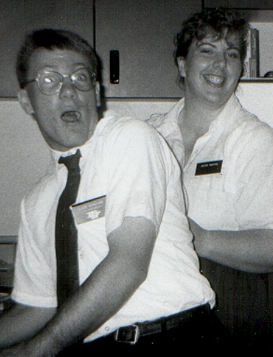 Elder Bradford and Sister Weston got caught doing dishes.
Wendy  Elliott
05 Nov 2005