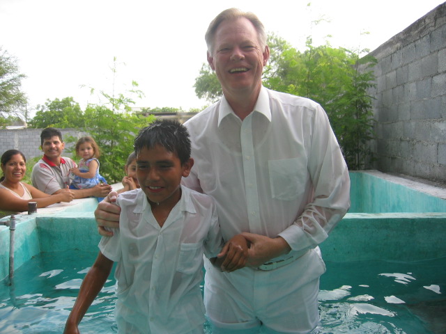 This was the Cienega de Flores' first baptism in 5 years!  Julian will be a dynamite missionary!
Ralph W Smith
24 May 2006