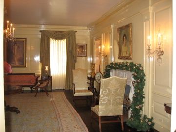 Decorated for Christmas. Very beautiful.

~Sellers Shimai
Kiahna  Sellers
18 Feb 2007
