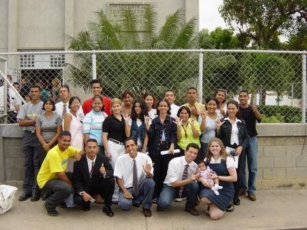 Los miembros sordos de Puerto La Cruz
Josue  Montero
29 Oct 2004