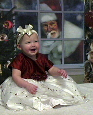 Dakota and Santa
Clay  Freeze
25 Dec 2004