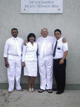 LA FOTO DEL RECUERDO
JOSE ANTONIO GUEVARA ARIAS
22 Dec 2006