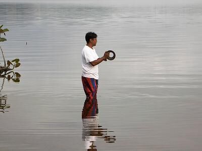 Este es el deporte más EXTREMO!!! que estoy practicando actualmente... No podria sugerirles que lo apliquen a ustedes (Aún cuando el estallido de la adrenalina llega a su maxima expresión) Ya que es muy peligroso.
Eugenio  Cedeño
03 Nov 2010