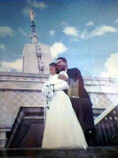 Estuve en la mision del poder, a los 9 meses me case y selle en el templo de Mexico, D.F.
Gilmer Antonio Hernandez
25 Sep 2003