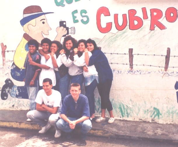 Elderes y Hnas. de la zona Barquisimeto en el bonito pueblo de Cubiro.
Jose Concepcion Raga Zambrano
30 Jun 2003