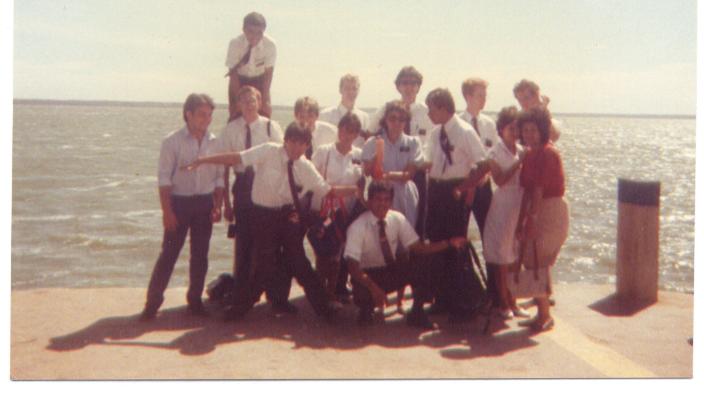 Foto del grupo de misioneros de la zona sur de maracaibo.
Ginette Acevedo de Diaz
01 Oct 2003