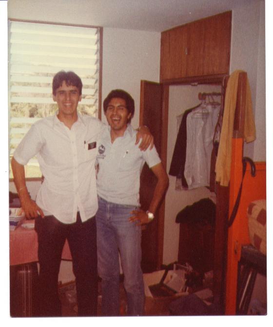 Elder Diaz (maracay) y el Elder Rodriguez (caracuo)
Ginette Acevedo de Diaz
27 Oct 2003