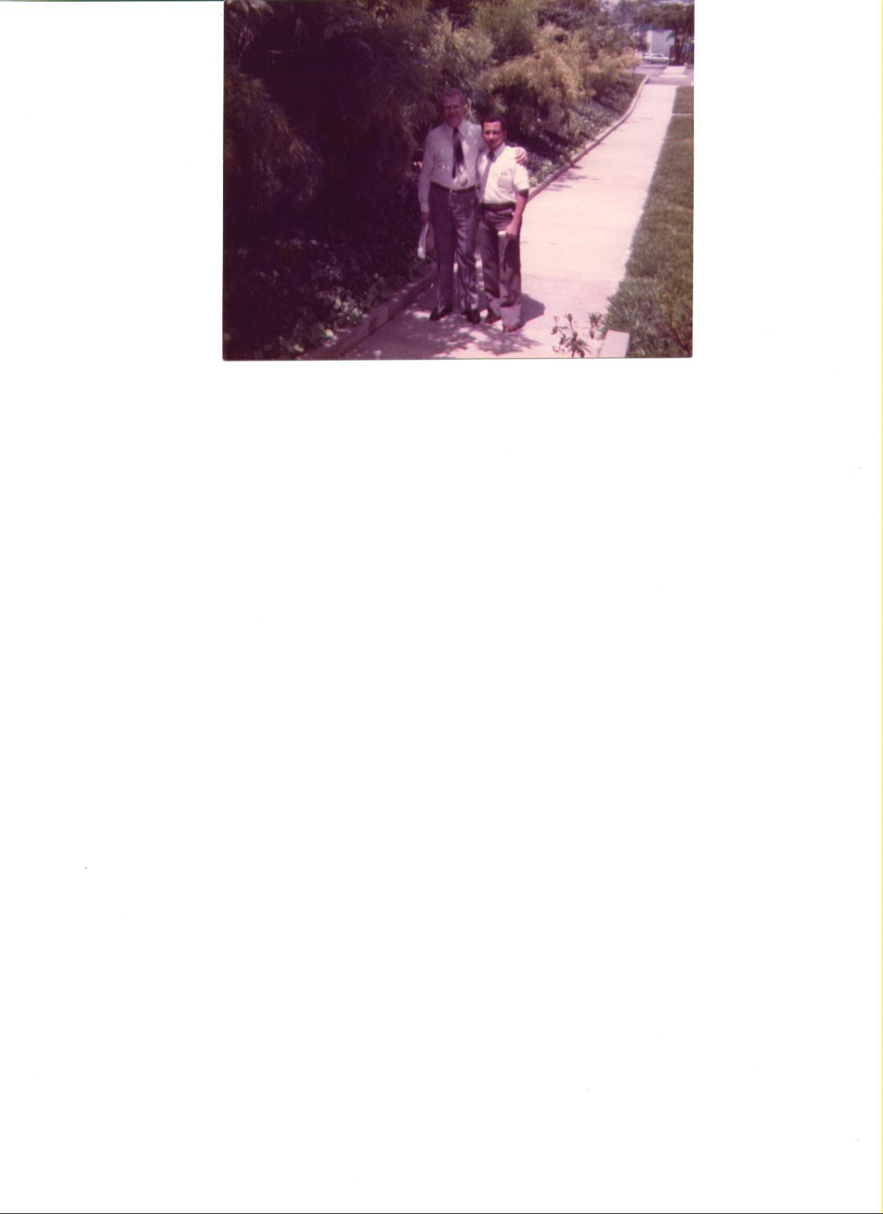 Hno Puerta en el Templo de Brazil con misionero maracucho!
Ginette Acevedo de Diaz
27 Oct 2003