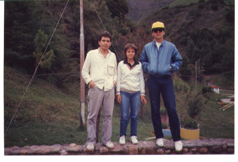 Elder Barrios, Hna. Gonzalez y Elder Diaz
Andres Rafael Diaz
28 Oct 2003