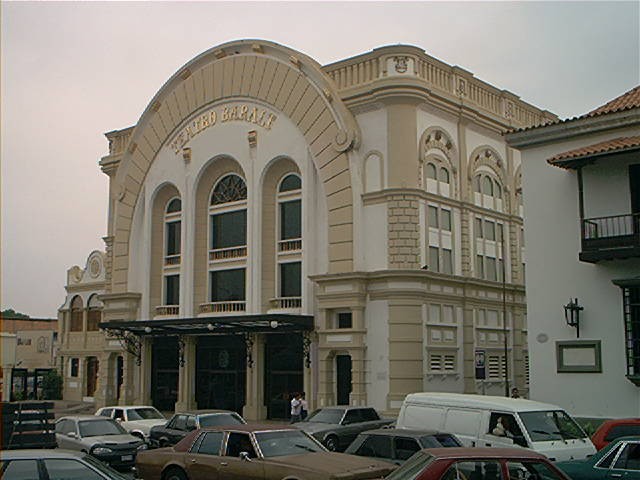 Teatro Baralt
Familia Padilla
27 Aug 2005