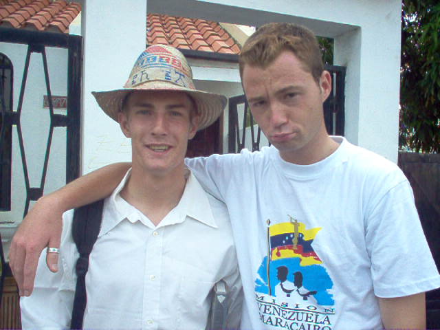 Posando
Familia Padilla
22 Oct 2005