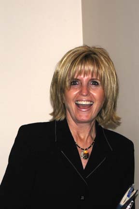 Sis Farnes
Mission Network
06 Apr 2003