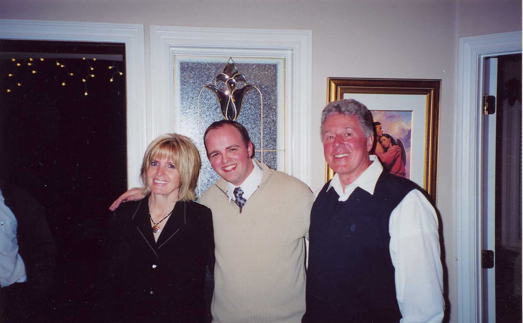 Isn't Sister Farnes Beautiful???
Ryan Wayne Holloway
03 Feb 2004