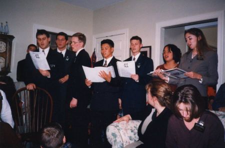 Mandarin Chinese district singing at Mission Home on 12-22-1998
David  Pabst
26 Aug 2003