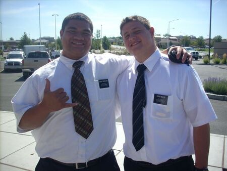 Elder Fonoimoana and Elder Miller take a pic for history sake!
Daniel Patrick Fonoimoana
16 Mar 2009