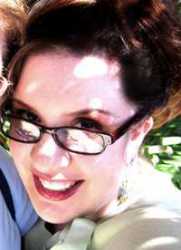 Holly de Anne Forbes Alumni Photo