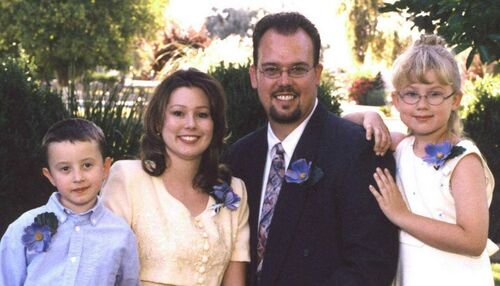 Jake - Crystal - Me - Charlotte
Kirk R. Stapley
09 Jan 2004