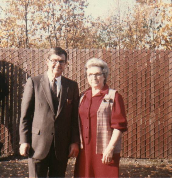 President & Sister Papa
Anchorage 1984
Roselyn  Adams
16 Nov 2001