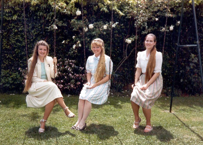 Las chicas del cabello más largo
Hnas: Deborah Mails, Andrea Volmer y Elizabeth Davis
Gloria  Pasko
10 Jan 2003